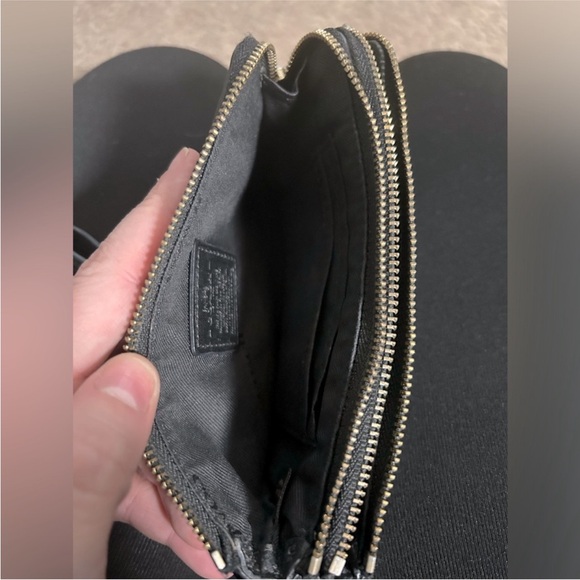 #C4 Coach Black Pebbled Leather Wristlet Wallet - Picture 7 of 9